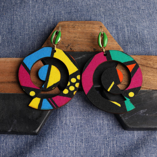 Kente Royale - Wooden Cowrie Shell Earrings